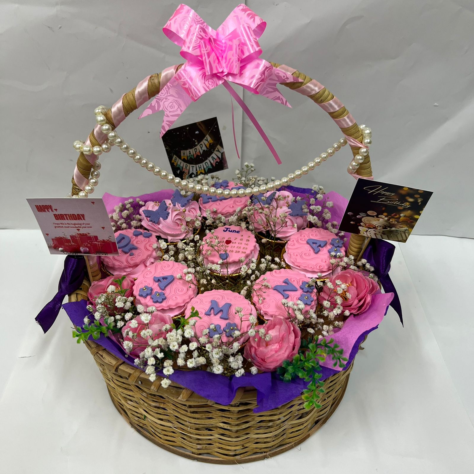 Luxury Customized Cupcake Gift Basket