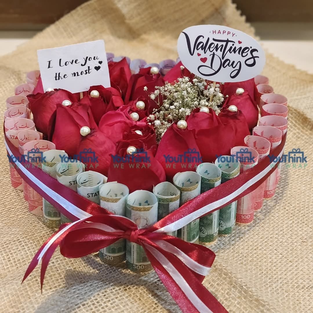 The Eternal Heart Cash & Roses Arrangement